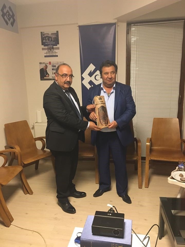 Urumçi’den Kaşgar’a Doğu Türkistan- Prof. Dr. İsmail Doğan